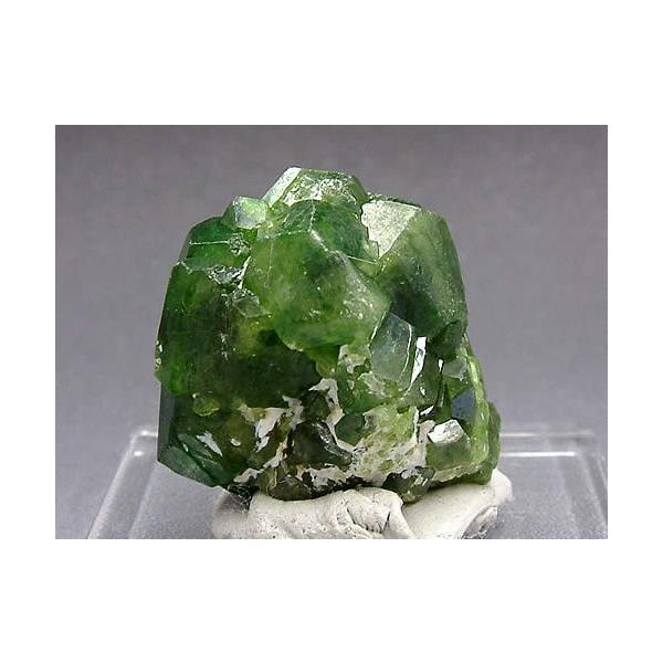 濃緑色の輝き！デマントイドの魅力と選び方