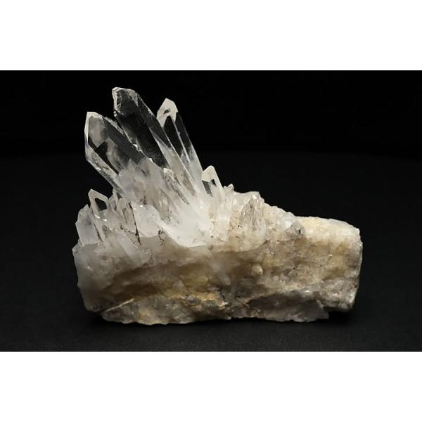 マカルー産ファイナルグレード水晶の魅力と選び方