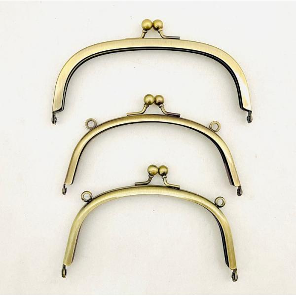 「たくさんのお客様にハンドメイドを楽しんで頂きたい…♪」そんな気持ちから、少しワケアリの商品を『赤字覚悟！』で出品いたしました！作りもしっかりしており、通常はこの金額では絶対に出せない商品ですので、この機会にぜひ一度お試し下さいませ♪---...