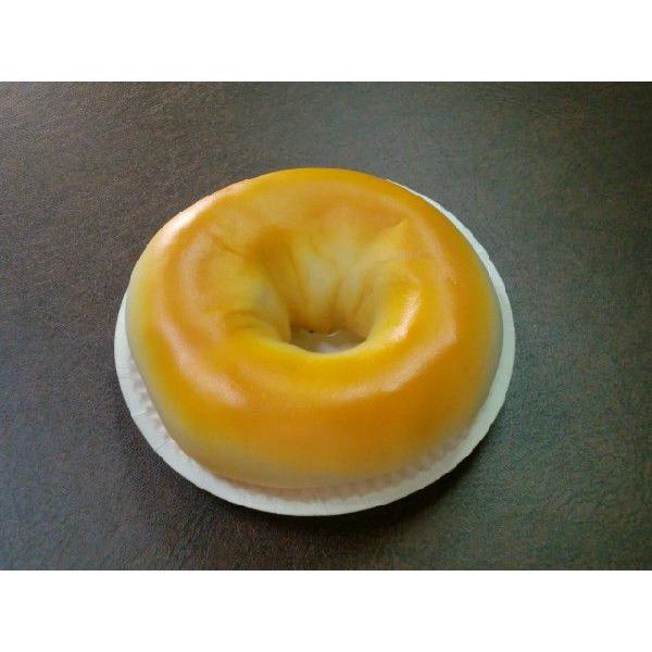 ごきぶりドーナッツドーナツを持ち上げると紐付きのゴキブリが動きびっくりしますオリジナル解説書でゴキブリを隠し　友達を驚かせましょう