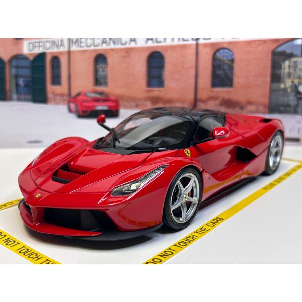 B.B.R 新発売！ BBR 1/18 Ferrari La Ferrari Rosso Corsa 4 POINTS
