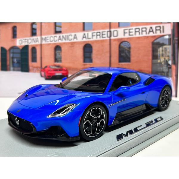 B.B.R ＜予約品＞ BBR 1/18 Maserati MC20 Blu Infinito ルーフ同色