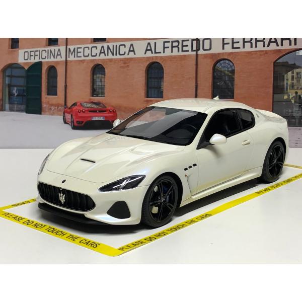 TSM MODEL TOPSPEED 1/18 Maserati Granturismo MC Bianco birdgage
