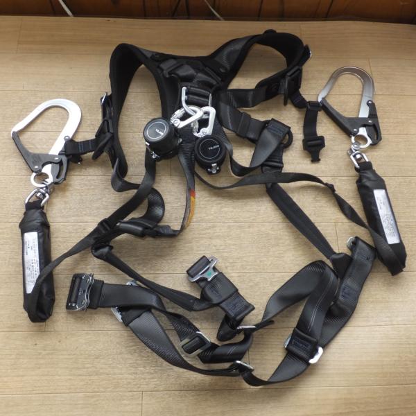 【引き取り限定】【中古品】タジマ tajima 型式不明 墜落制止用器具 ワークポジショニング器具 兼用 胴ベルト型 使用可能質量:100kg ランヤード・腰袋付 引き取り限定】【中古品】タジマ tajima 型式不明 墜落制止用器具