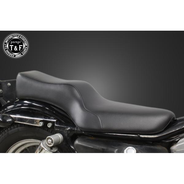 SPORTSTER スポーツスター専用(前期) ダブルシート(スムース
