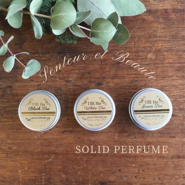 いつもそばに置いておきたいフレグランス。そんな日々の生活に欠かせない香りになりますように。ノンアルコールでお肌の保護・保湿とともに香りが楽しめるクリームタイプの香水です。通常の香水より、奥深くやわらかな香りが持続します。手首やうなじ、耳の後...