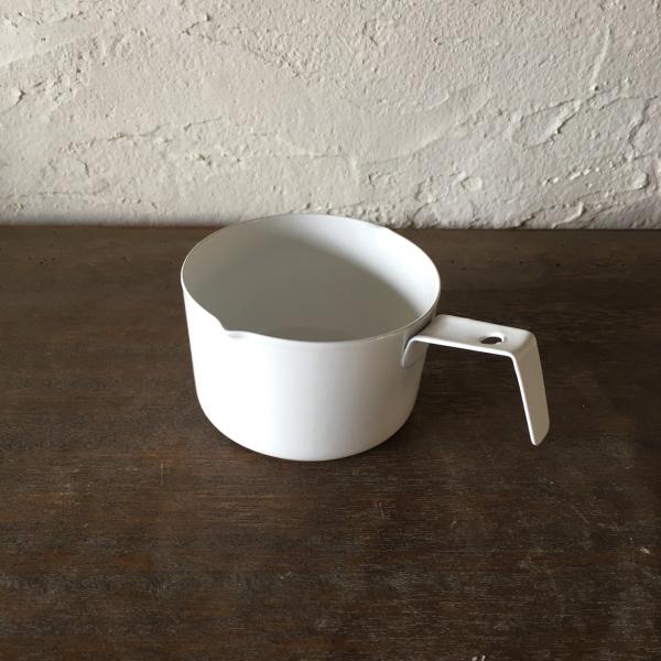 琺瑯 計量カップ ホーロー ホワイト 白 200ml ハンドル 持ち手付き  日本製 シンプル おしゃれ