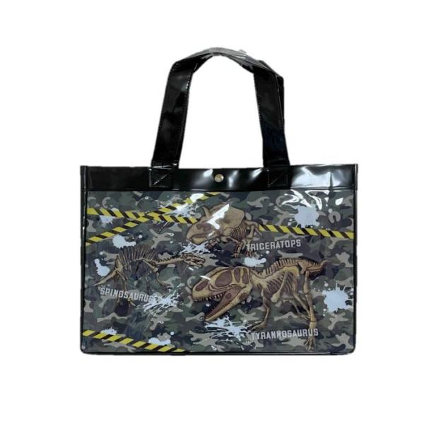 夏の定番アイテム【サマートートバッグ】です。ピクニックや春夏の行楽レジャーシーズンにもピッタリ♪普段使いだって出来ちゃいます。水を弾く素材のため海やプール、キャンプ、学校用品などを入れて持っていくのにもおすすめです☆高さ26cm×幅34.5...