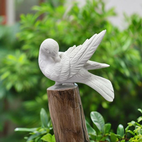 イタリア製 鳩の羽づくろい ハト 置物 小鳥 鳥 小さい かわいい