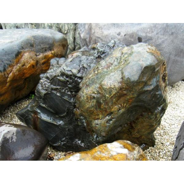 庭石【サイズ】高さ約60cm×幅約78cm×奥行約55cm商品番号：g-ni119【納品について】納品については、お届けのエリア納品方法などの諸条件によって異なりますので、お電話・ＦＡＸ・メールなどでお気軽にお問合わせください。