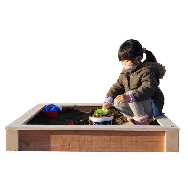 品名：国産　木製砂場　組立式産地：国産規格：外寸約幅102.3m×奥行102.3m×高さ17cm規格：内寸約幅93cm×奥行93cm×高さ15.5cm塗料：無塗装使用上のご注意■色ムラについて個体差による色ムラをなくすことはできないことをご...