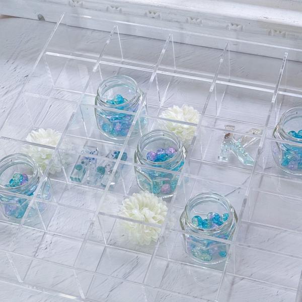 アクリルケース 収納 小物ケース30分割 仕切付き 38cm×30cm アクリルケース クリアケース コスメ アクセサリー 小物 パーツ 収納 格子 整理収納 透明