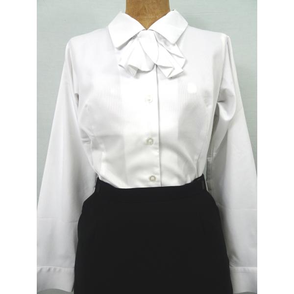 ●メーカー：KARSEE●品番：EWB434-11●商品名：事務服長袖ブラウス●カラー：ホワイト●サイズ：・9号(着丈:63 胸囲:96 肩幅:38 袖丈:57)・11号(着丈:64 胸囲:99 肩幅:39 袖丈:58)・13号(着丈:65...