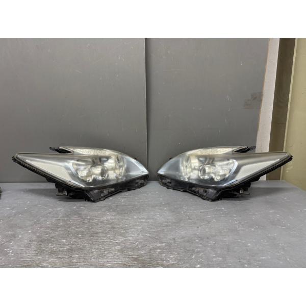 プリウス トヨタ 30 前期 (ZVW30) 純正 左右 ヘッドライト LED