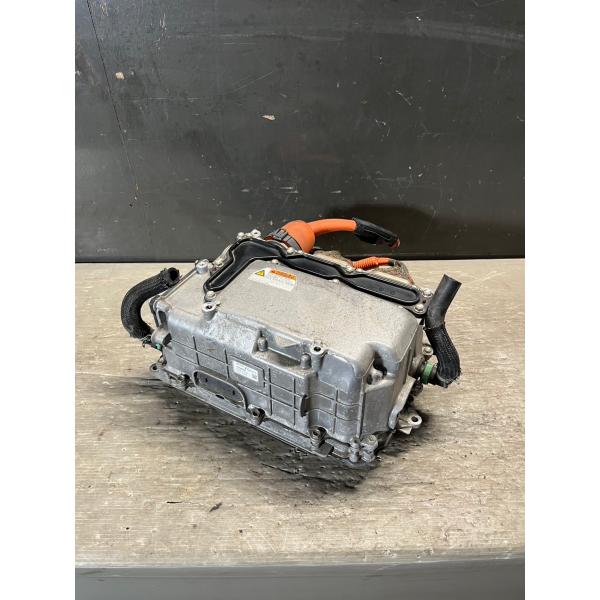 30 プリウス ハイブリッド (ZVW30) 純正 インバーター コンバーター