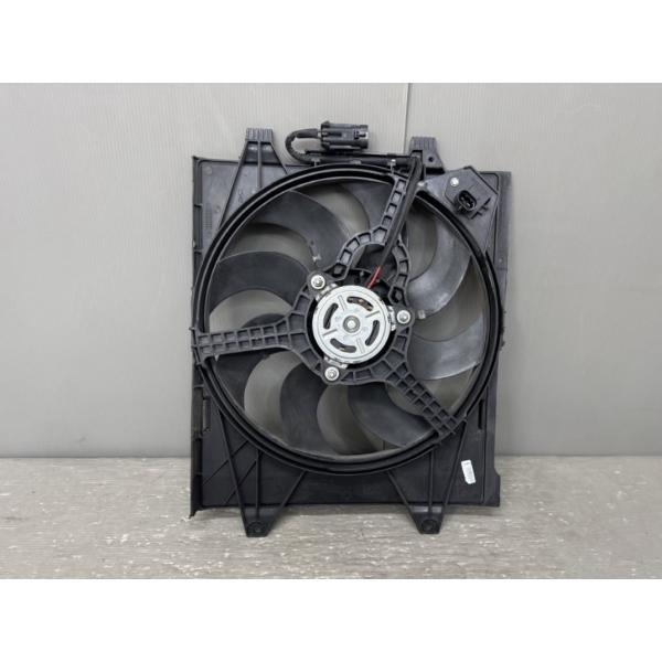FIAT（フィアット） 500 左H (31209) 純正 電動ファン シュラウド付