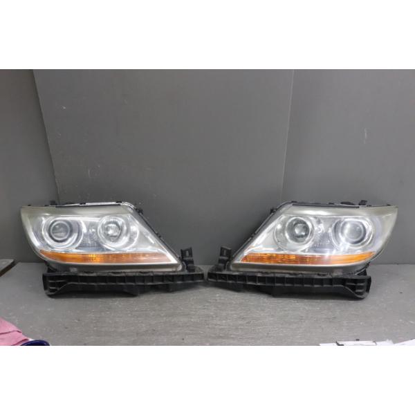 エリシオン　RR1 後期 ヘッドライト左右点灯OK❗️ ホンダ（HONDA） エリシオン プレステージ SG (RR5 RR1) HID ヘッド