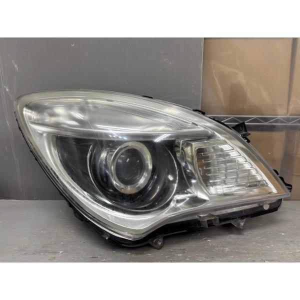 ソリオ スズキ ブラック＆ホワイト 1型 (MA15S) 純正 右 HID ヘッド