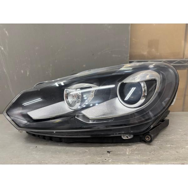 フォルクスワーゲン（Volkswagen） VW ゴルフ ヴァリアント 右H (1K