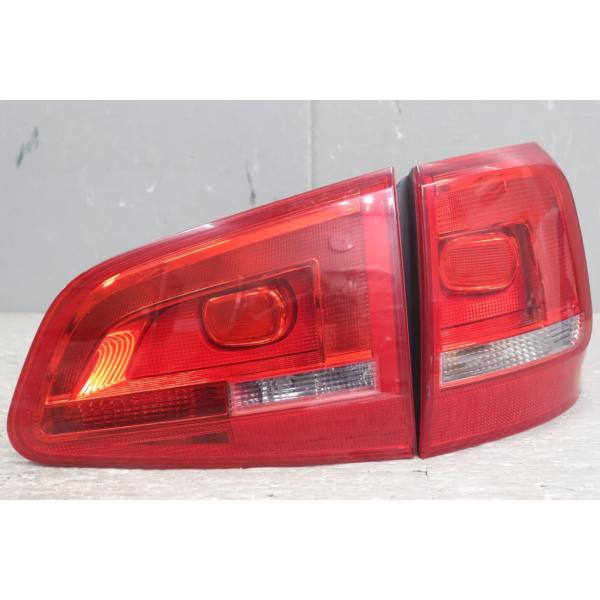 フォルクスワーゲン（Volkswagen） VW シャラン (7N) 純正 右