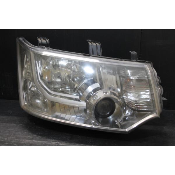三菱（MITSUBISHI） デリカ D5 C2 M-P (CV5W CV5WLTMH2) 純正 右 HID