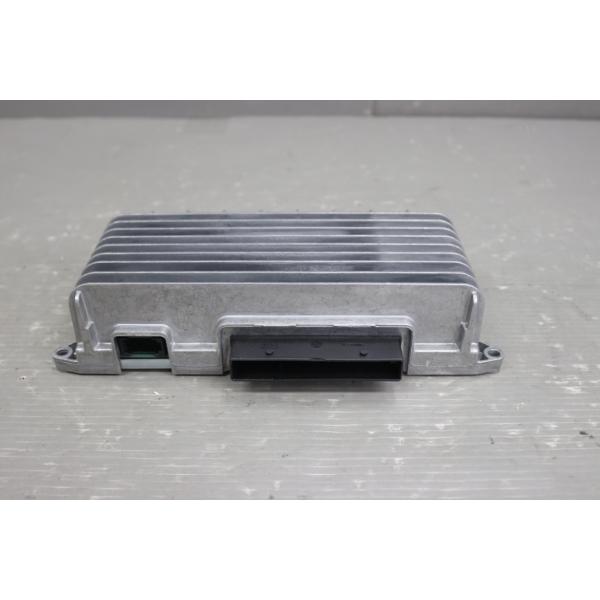 アウディ A4 アバント 1.8 TFSI 右H 前期 (8KCDH 8K B8) 純正 オーディオアンプ 8T0 035 223 AG Audi 破損無 カー