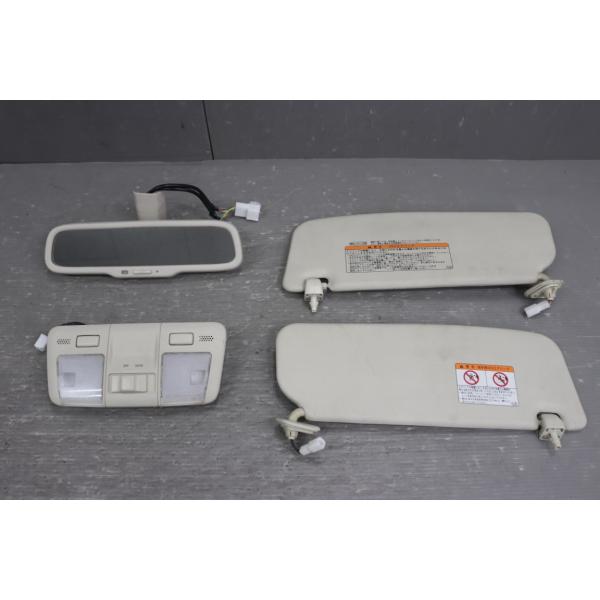 トヨタ ソアラ UZZ40 UZZ40 純正 ルームランプ トヨタ（TOYOTA） ソアラ 430SCV (UZZ40 UZZ40-DKAQK) 純正 サン