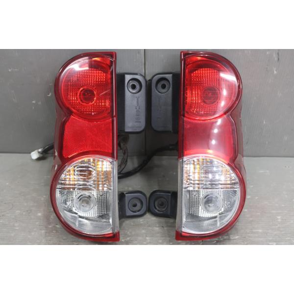 NV200純正テールランプASSY左右セット 日産（NISSAN） NV200 バネット GX (VM20 M20) 純正 テールランプ T002