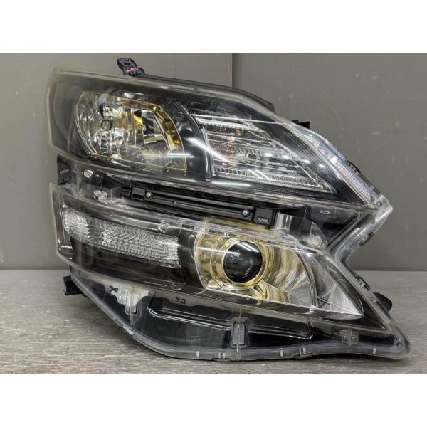 ヴェルファイア トヨタ Z 前期 (ANH20) 純正 右 HID ヘッドライト 58