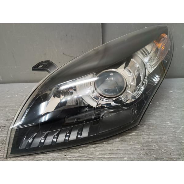 ルノー メガーヌ エステート GTライン (KZM4R) 純正 左 HID ヘッドライト 260605073R 破損無 動作保証 バラスト ヘッドランプ p06
