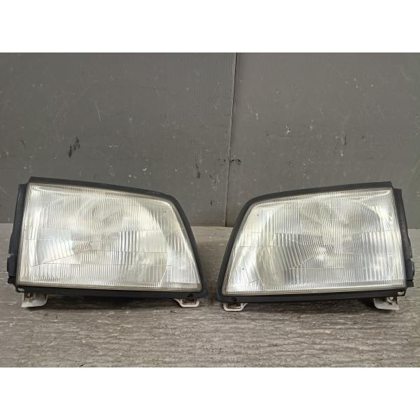 マツダ ボンゴバン ロールーフ 低床 AT 2WD 前期 (SK82V) 純正 ハロゲン ヘッドライト P0220 左右セット ヘッドランプ スタンレー p06