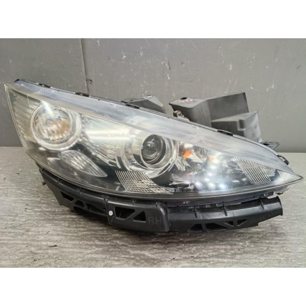 マツダ ビアンテ グランツ スカイアクティブ 後期(CCFFW) HID 右ヘッドライト P8161 バラスト レベ キセノン ヘッドランプ p065071
