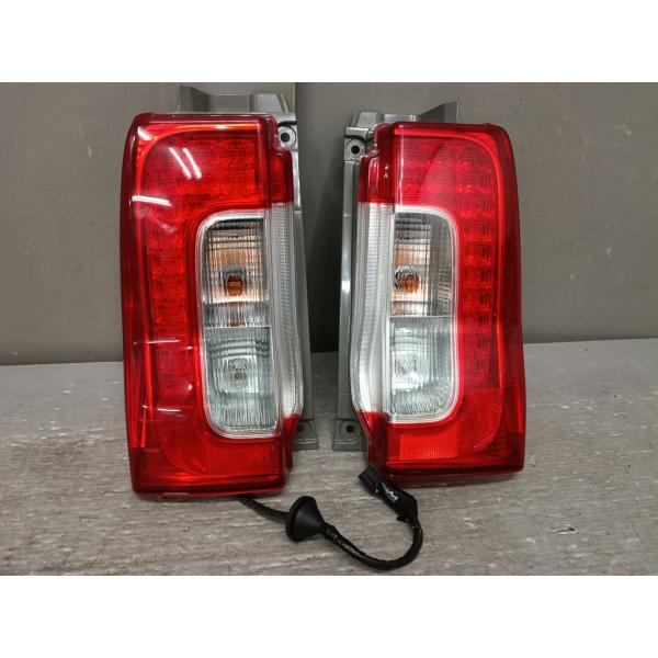 LA600S タント テールライト 左右 タント L SA3 (LA600S DBA-LA600S-GBDF) 純正 テールライト 220-51391