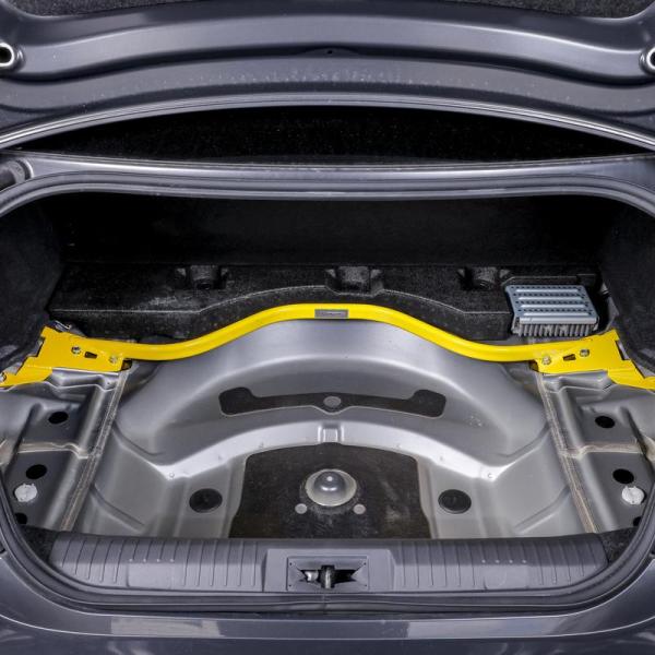 湾岸 トヨタ 86 ZN6 リアストラットブレース ワンガン : 激安魔王