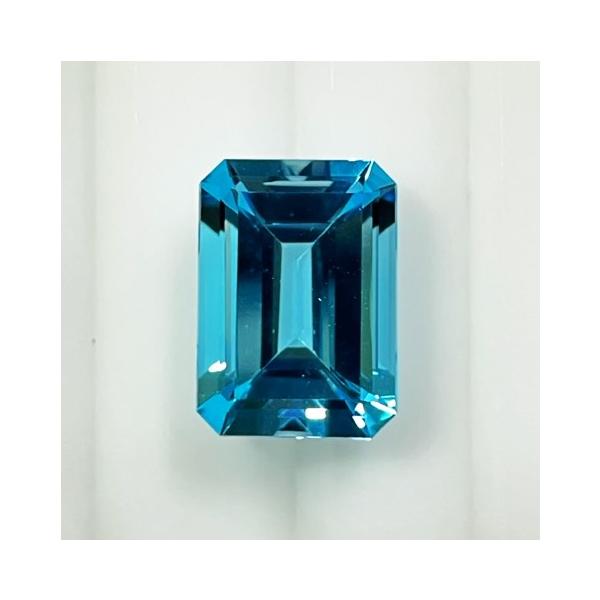 ブルートパーズ ステップカット 8.34ct ルース
