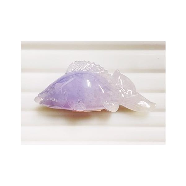 翡翠系 ?置物 魚 ラベンダー翡翠 魚モチーフ 置物 85.09ct ルース ディスプレイ用