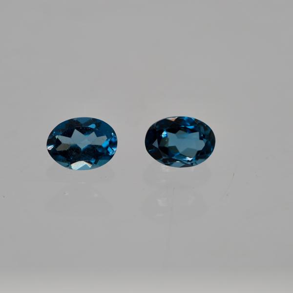 ロンドンブルートパーズ　オーバルカット　2pis  3.12ct