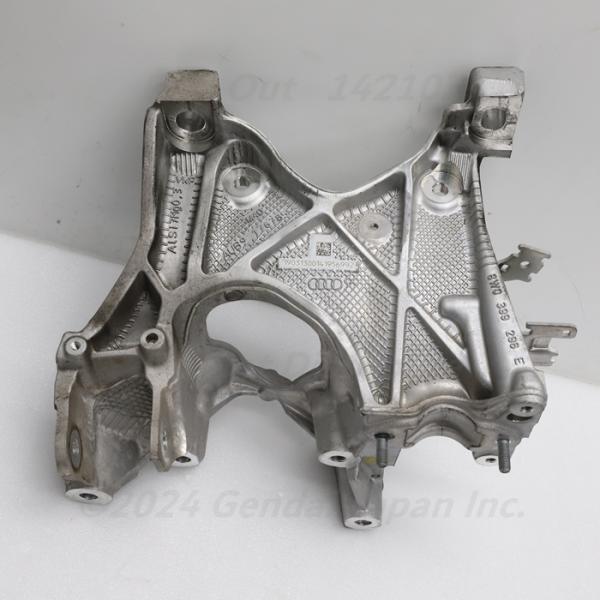 [A-45] アウディ S5 F5 右 フロント サスペンションメンバー コンソール 8W0399296E A4 S4 8W A5 AUDI 中古
