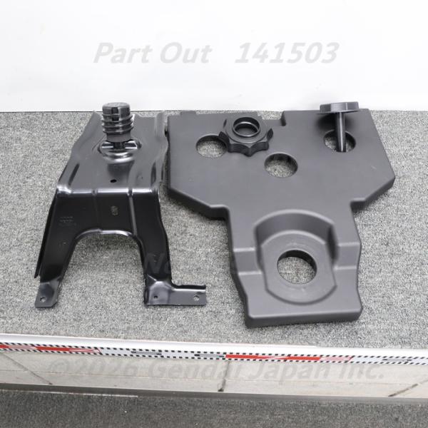 [A-49] RS4 B9 8W バッテリーホルダー トランクステー 車載工具 8W0802715 8WDECF アバント アウディ A4 S4 中古