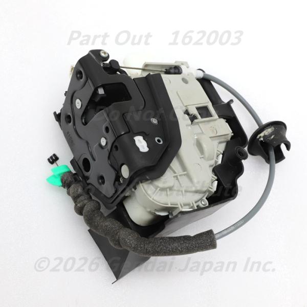 [A-49] RS4 B9 8W 右フロントドアロック ラッチ 8X2837016B 8WDECF アバント アウディ A4 S4 中古