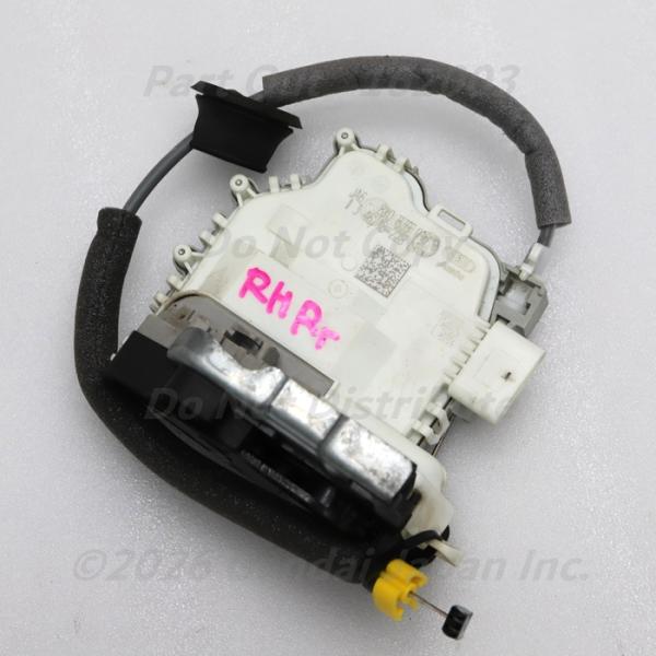 [A-49] RS4 B9 8W 右リアドアロック ラッチ 8X0839016C 8WDECF アバント アウディ A4 S4 中古
