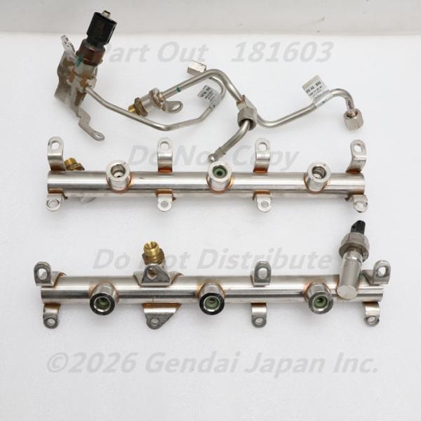[A-49] RS4 B9 8W DECA DEC フューエルディストリビューター デリバリーパイプ 8WDECF アバント アウディ A4 S4 中古