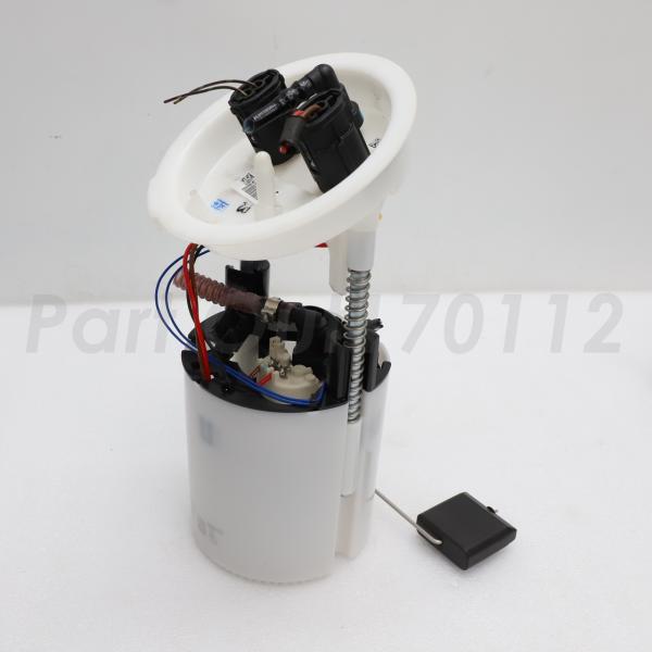 BMW 純正e39 後期モデル用　ウォーターポンプ　フューエルポンプ BMW 純正e39 後期モデル用 ウォーターポンプ フューエルポンプ BMW