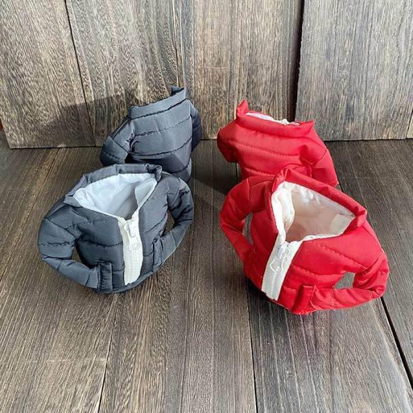 【在庫処分セール】決算大処分市　なくなり次第終了！ドリンク缶を収納するジャケット型のホルダー。家の中でも、アウトドアにも、いろいろな場面で役に立つアイテム。おしゃれで、話題作りにも最適です。■内容：赤・黒それぞれ１個ずつ 合計２個で１セット...