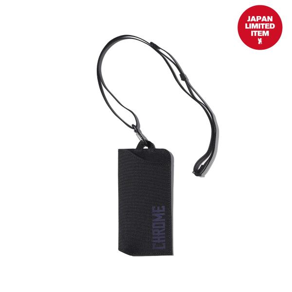 サングラスの収納/持ち運びに最適なポーチ。耐久性の高い素材を使用し、衝撃からサングラスを守ります。CHROMEらしいクイックリリースベルトやリフレクティロゴが特徴的。SIZE(外寸) W9 x H17(cm)WEIGHT(重量) 0.04 ...