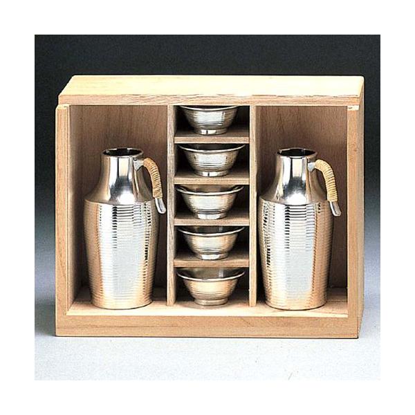 ( `H| /  )  /  (  ) s[^[  { H|i