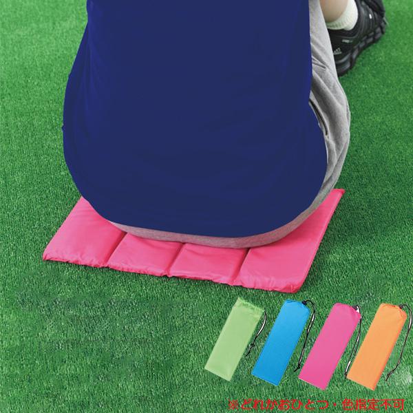 【商品内容】●現品（クッション）約３５．５×２７×１．５ｃｍ・（収納袋）１３×３２ｃｍ●ポリエステル・ウレタン※色指定不可●原産国：中国●袋入●サイズ：14.0×30.0×5.0cm●重量：40.0g●JAN 4562121883635