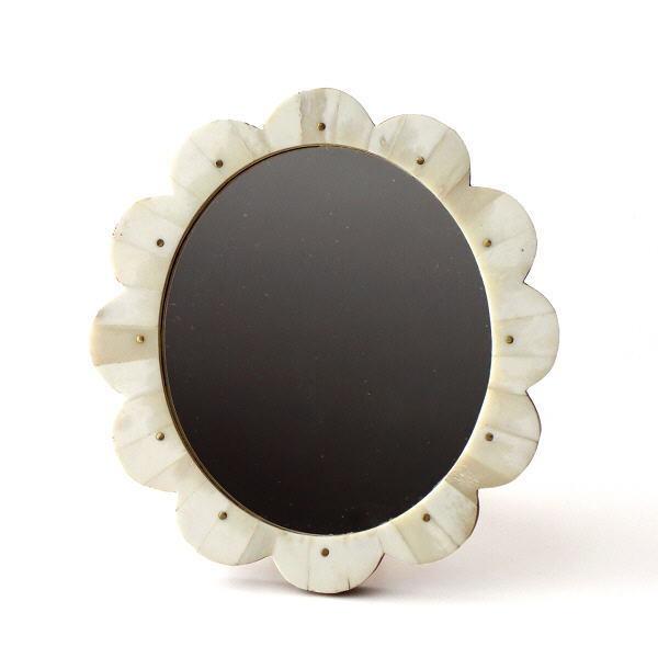 鏡 ミラー おしゃれ 壁掛けミラー 置き型 かわいい アンティーク レトロ 真鍮 エスニック お花 フラワー ボーン 卓上 ボーンフラワーミラー Cle9847 ギギリビング 通販 Yahoo ショッピング