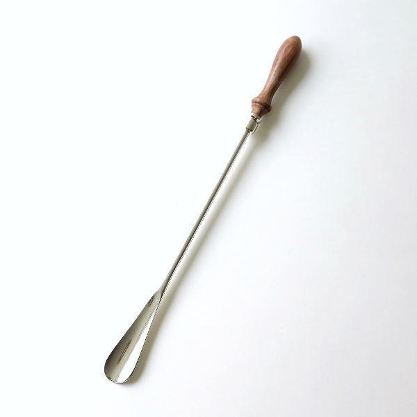 あえてローテクな生産方法と古人の知識の組み合わせを用い、代々受け継がれてきた道具のような色の深みや、美しい艶、そしてにじみ出てくる味をデザインした、愛着を持って使い続けられそうなちょっぴりこだわりのアイテムたちウッドのハンドルに景色を映し込...