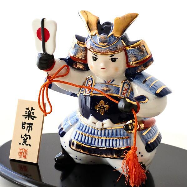 男の子が病気や事故などの災厄を逃れ、力強く成長してくれることを祈り飾られるようになった五月人形世代や家々のスタイル変化に合わせて様々な五月人形が見受けられるようになりました玄関先やリビングなどのちょっとしたスペースでも季節の移ろいや端午の節...